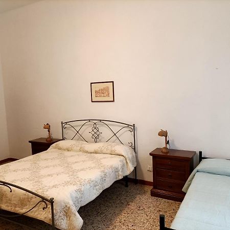 Апартаменты Antica Casa Ceccardi Ливорно Экстерьер фото