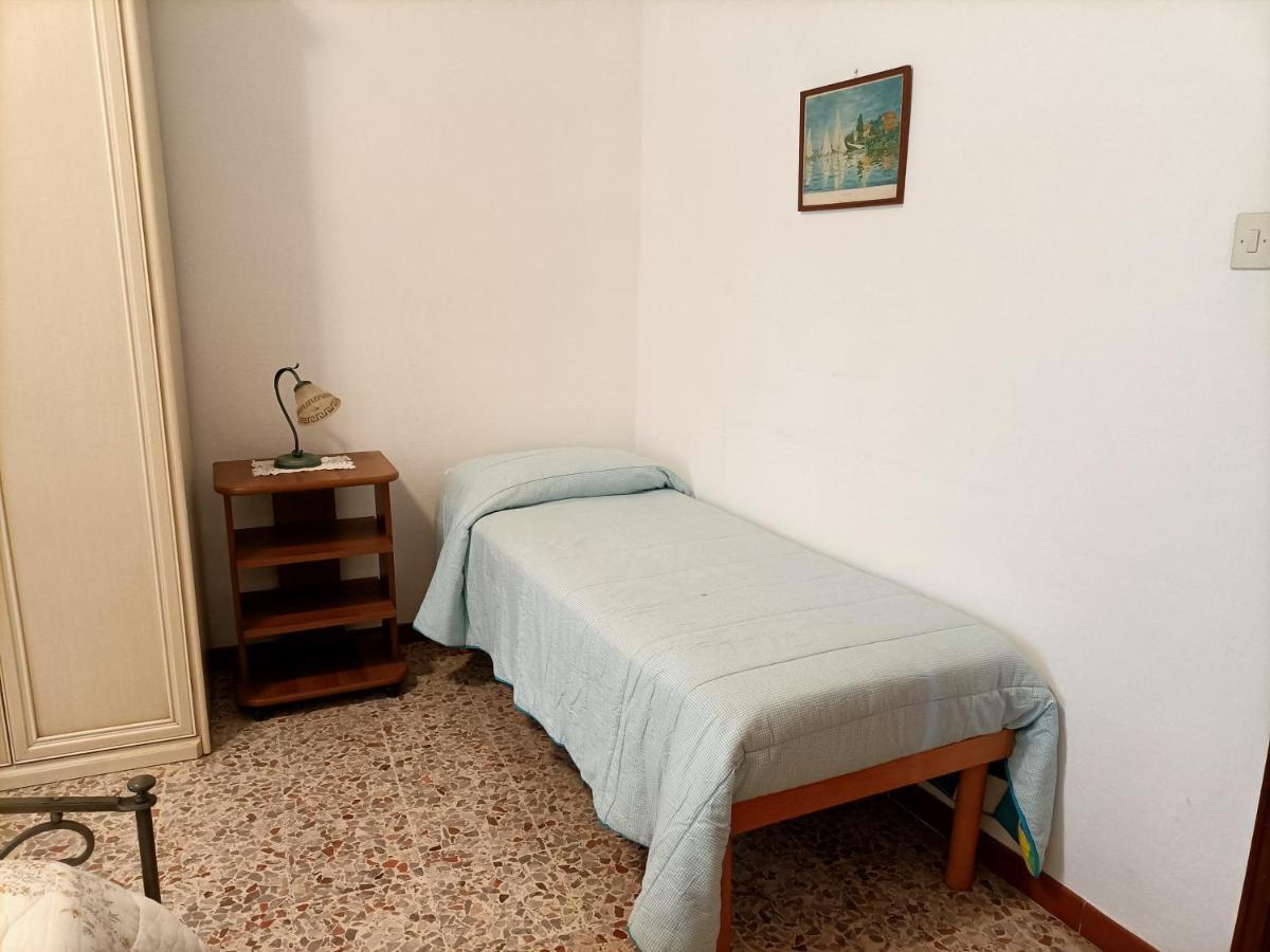 Апартаменты Antica Casa Ceccardi Ливорно Экстерьер фото